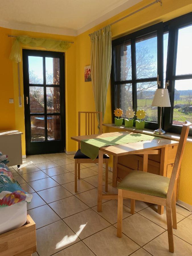 Ferienwohnung Auf Dem Kutzenberg メッケンハイム エクステリア 写真