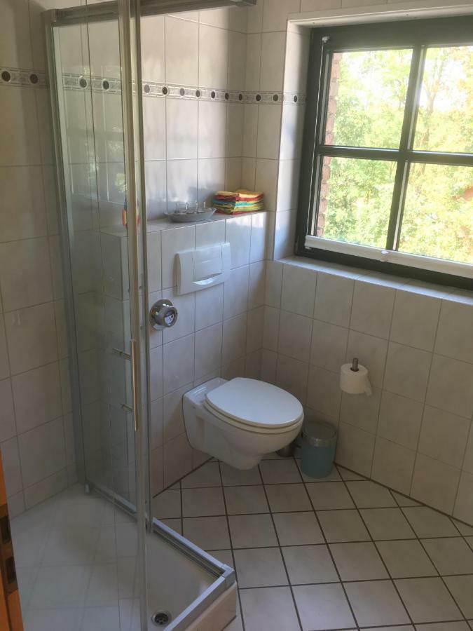 Ferienwohnung Auf Dem Kutzenberg メッケンハイム エクステリア 写真